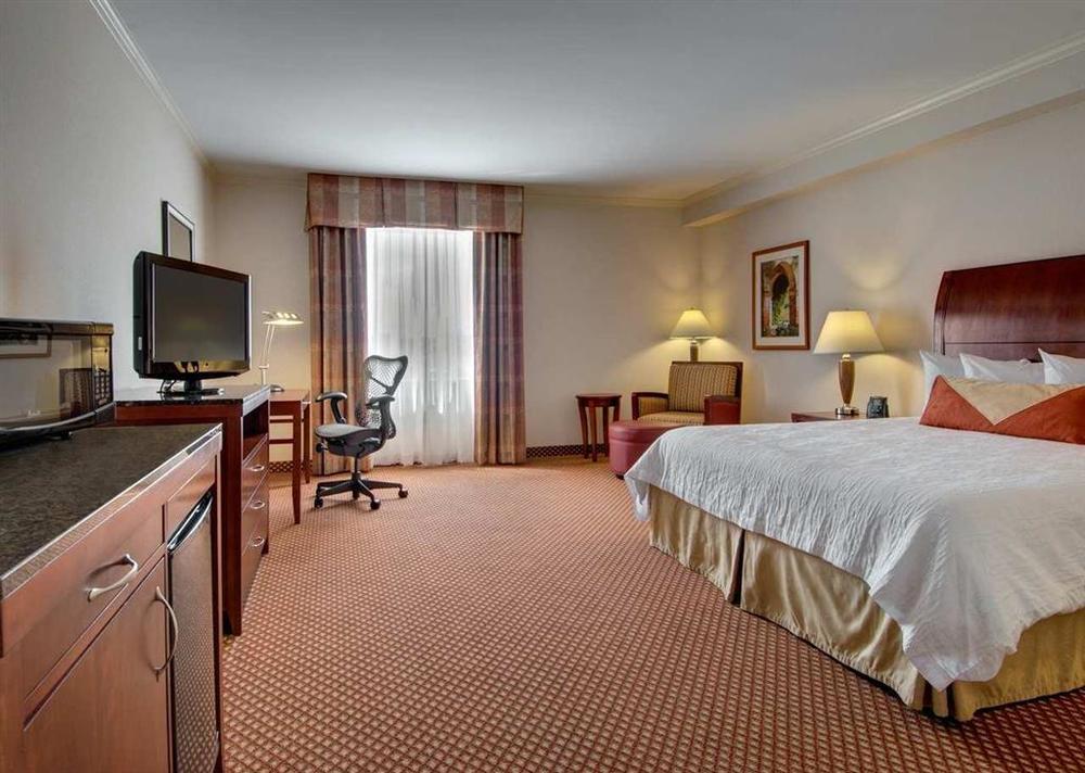 Hilton Garden Inn Shreveport Oda fotoğraf